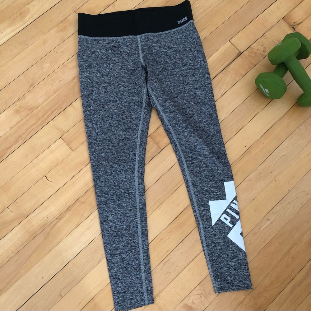 Yoga legging • PINK by VS